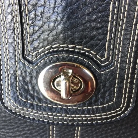 COACH  F13960 Black Hampton Pebble Leather Tote - Picture 4 of 8